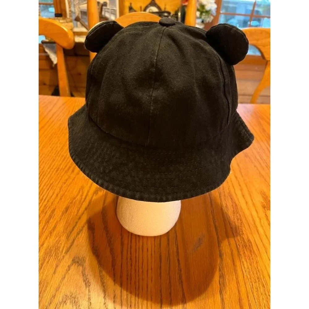 Kids black bucket hat with smiley face